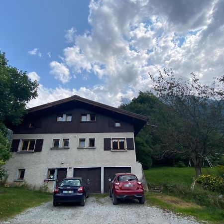 Logement Mansarde Dans Maison Avec Jardin En Bord De Piste, Vue Montagne レ・ズッシュ エクステリア 写真